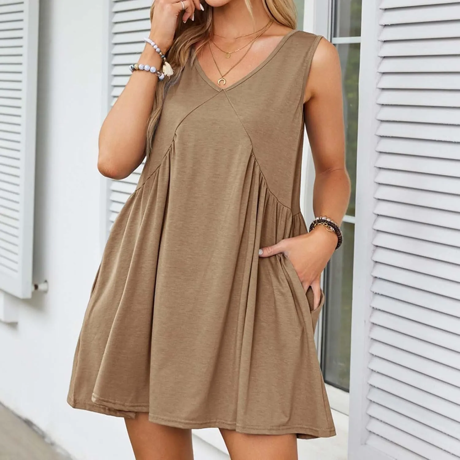 Mini Dresses for Women 2024 Pleated Swing Flowy Solid Color Sleveless Sundress Pockets V Neck Casual Beach Tank Dress