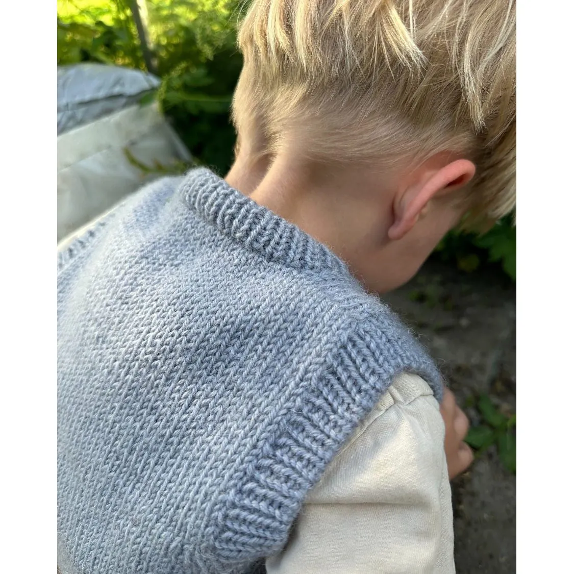 Novice Slipover Junior Knitting Pattern by PetiteKnit